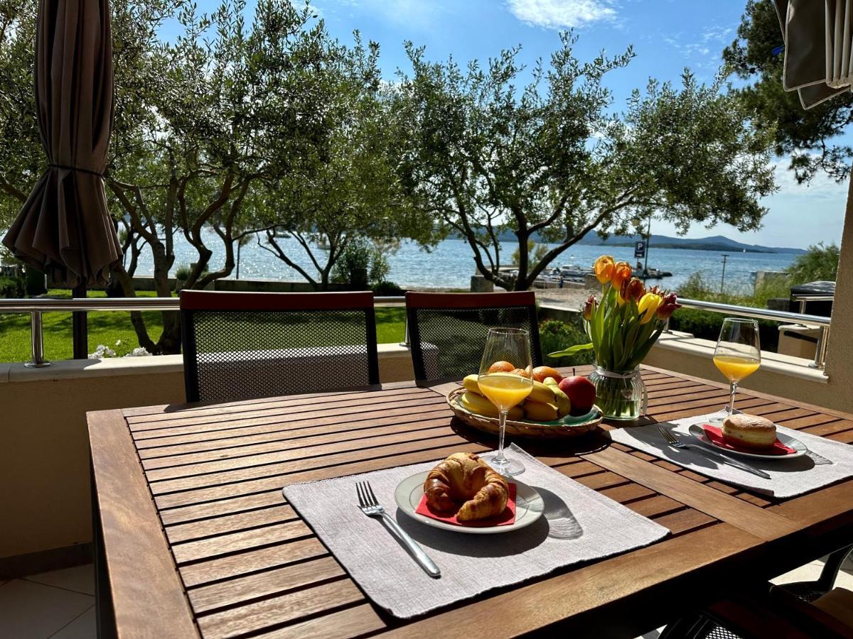Apartmani Roko Biograd Na Moru Εξωτερικό φωτογραφία