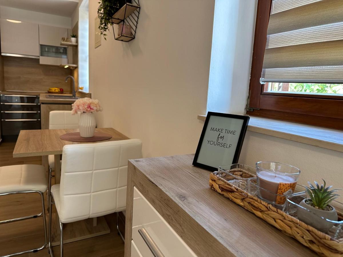 Apartmani Roko Biograd Na Moru Εξωτερικό φωτογραφία