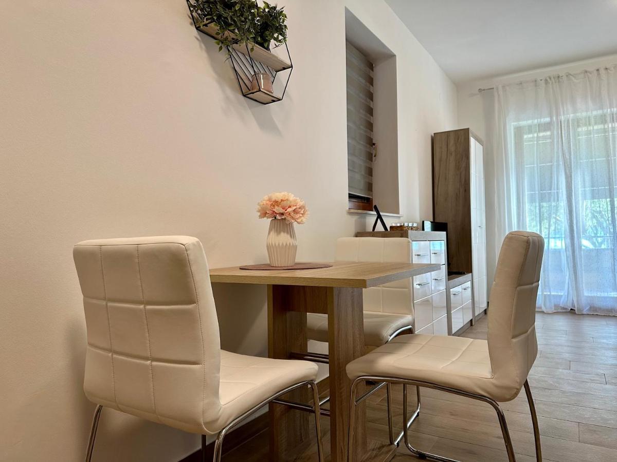 Apartmani Roko Biograd Na Moru Εξωτερικό φωτογραφία