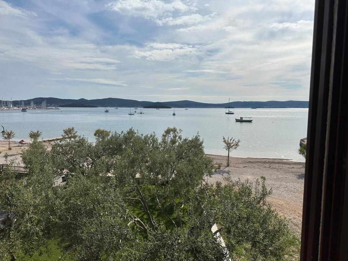 Apartmani Roko Biograd Na Moru Εξωτερικό φωτογραφία