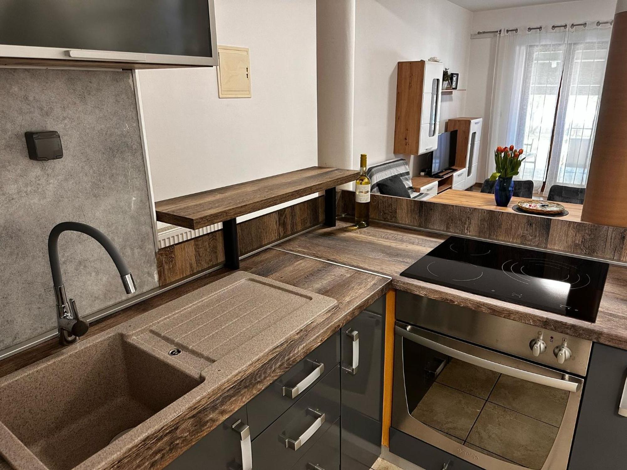 Apartmani Roko Biograd Na Moru Εξωτερικό φωτογραφία