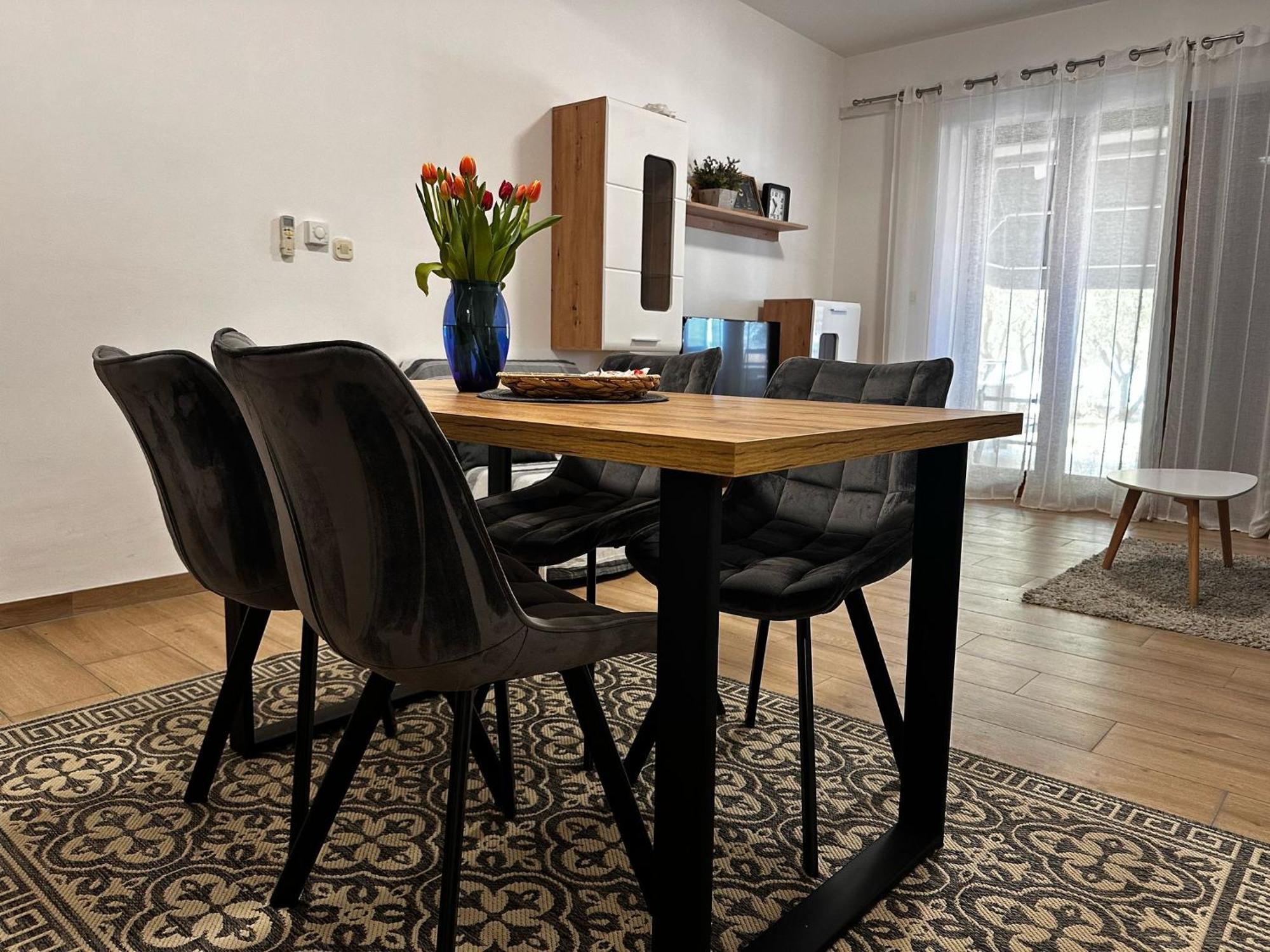 Apartmani Roko Biograd Na Moru Εξωτερικό φωτογραφία