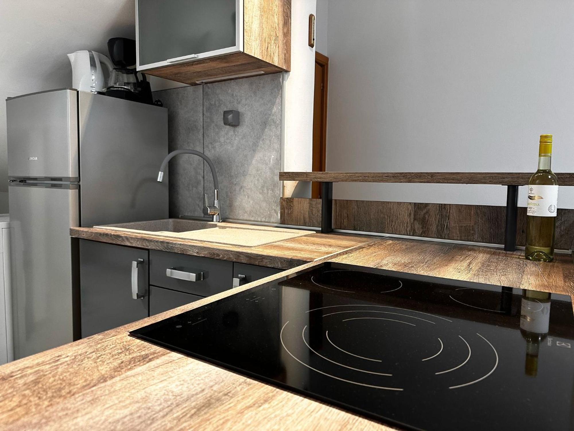 Apartmani Roko Biograd Na Moru Εξωτερικό φωτογραφία